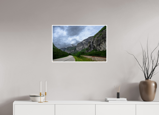 75 x 50 cm, Hahnemühle FineArt Baryta (print only) 1 cm white border The Vertical Mile
