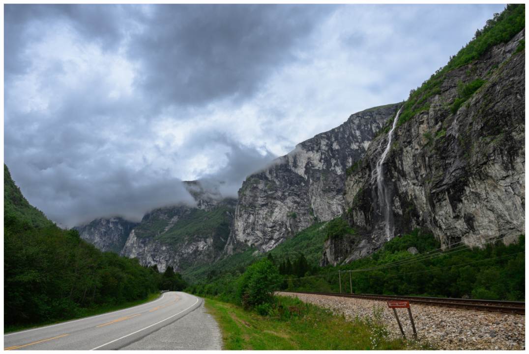Main image Valley of Cascades